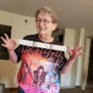 Meet your Posher, Faye